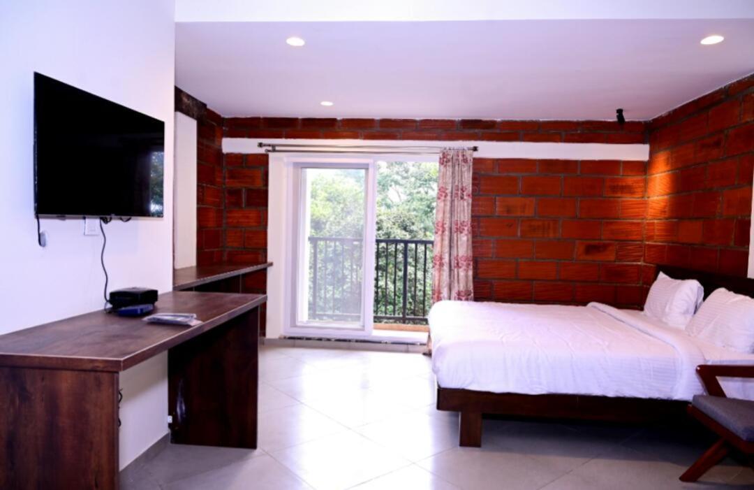 Coorg Vismaya Resort マディケーリ エクステリア 写真