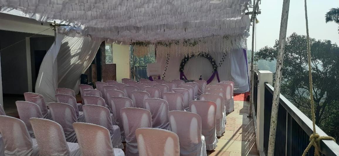 Coorg Vismaya Resort マディケーリ エクステリア 写真
